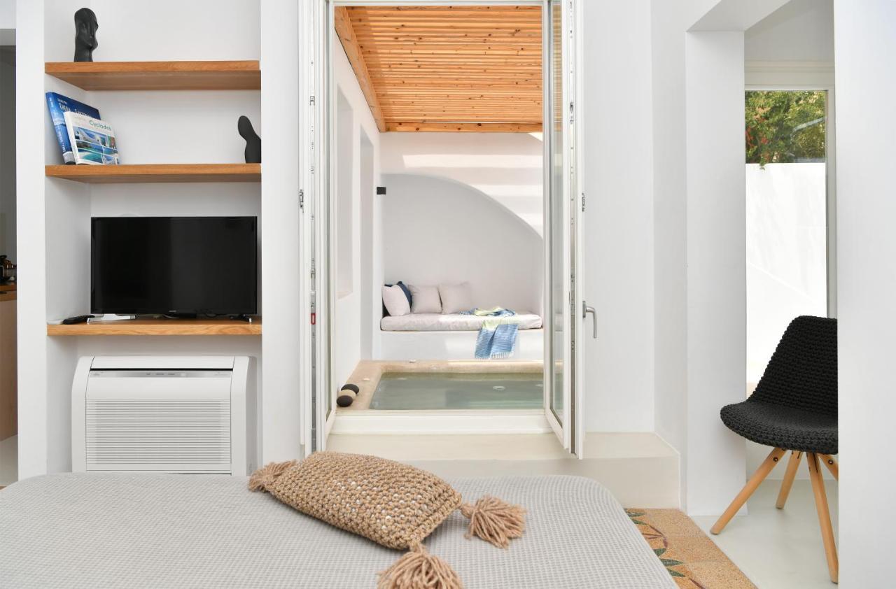 Villa Thiro Santorini