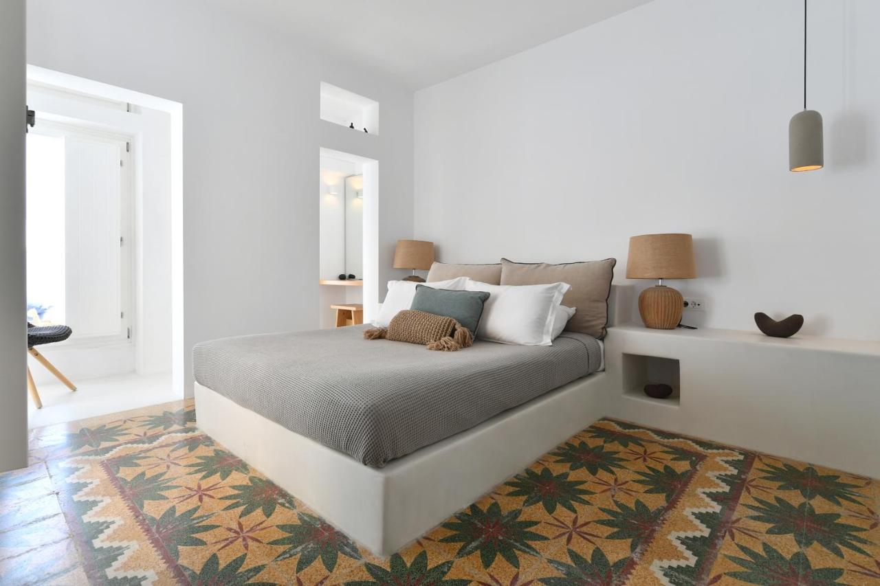 Thiro Santorini Villa Fira (Santorini)