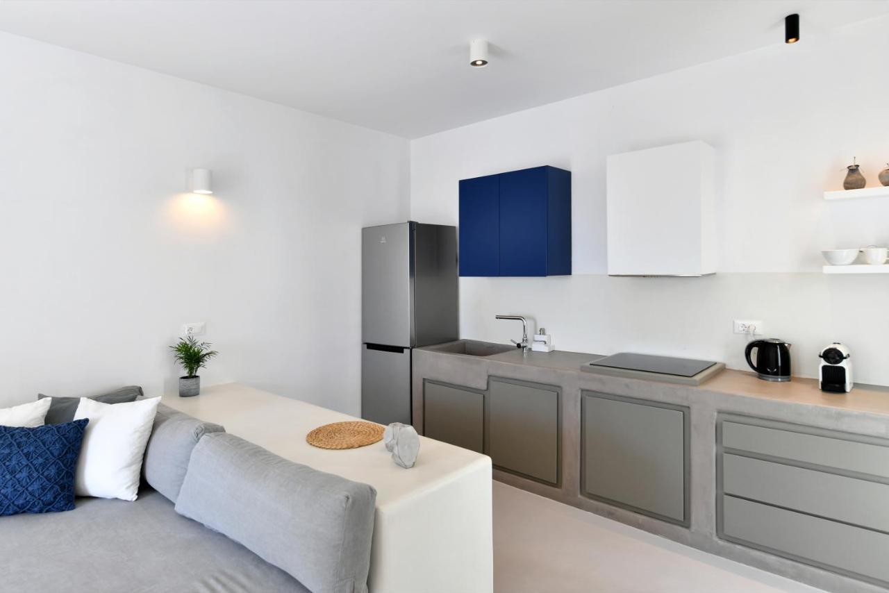 Thiro Santorini Villa *