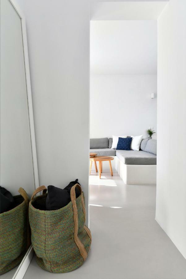Thiro Santorini Villa