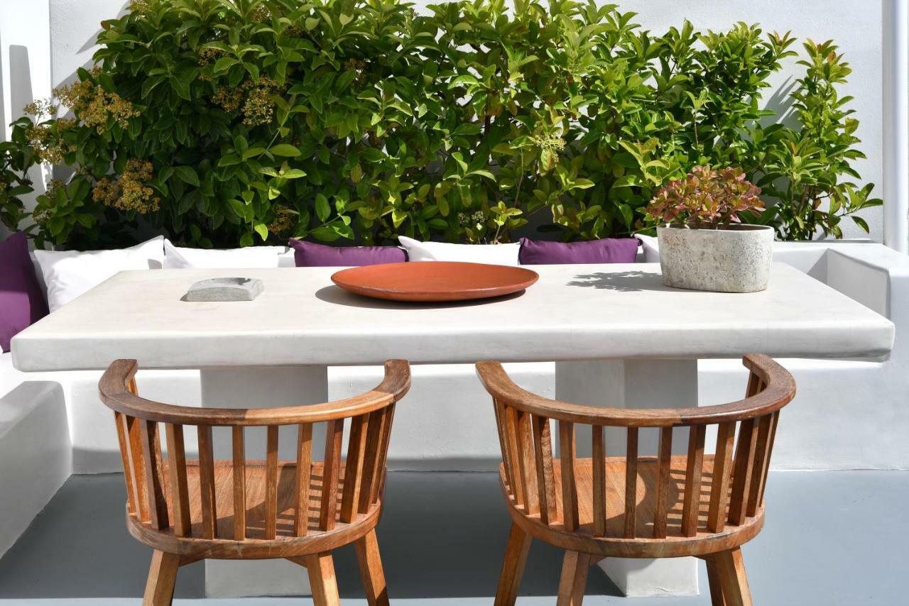 Thiro Santorini Villa