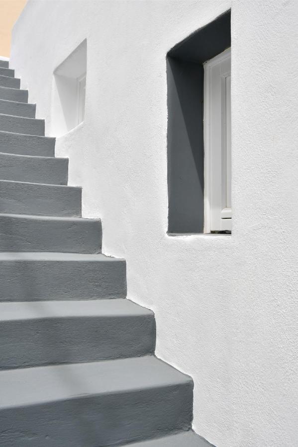 Villa Thiro Santorini *