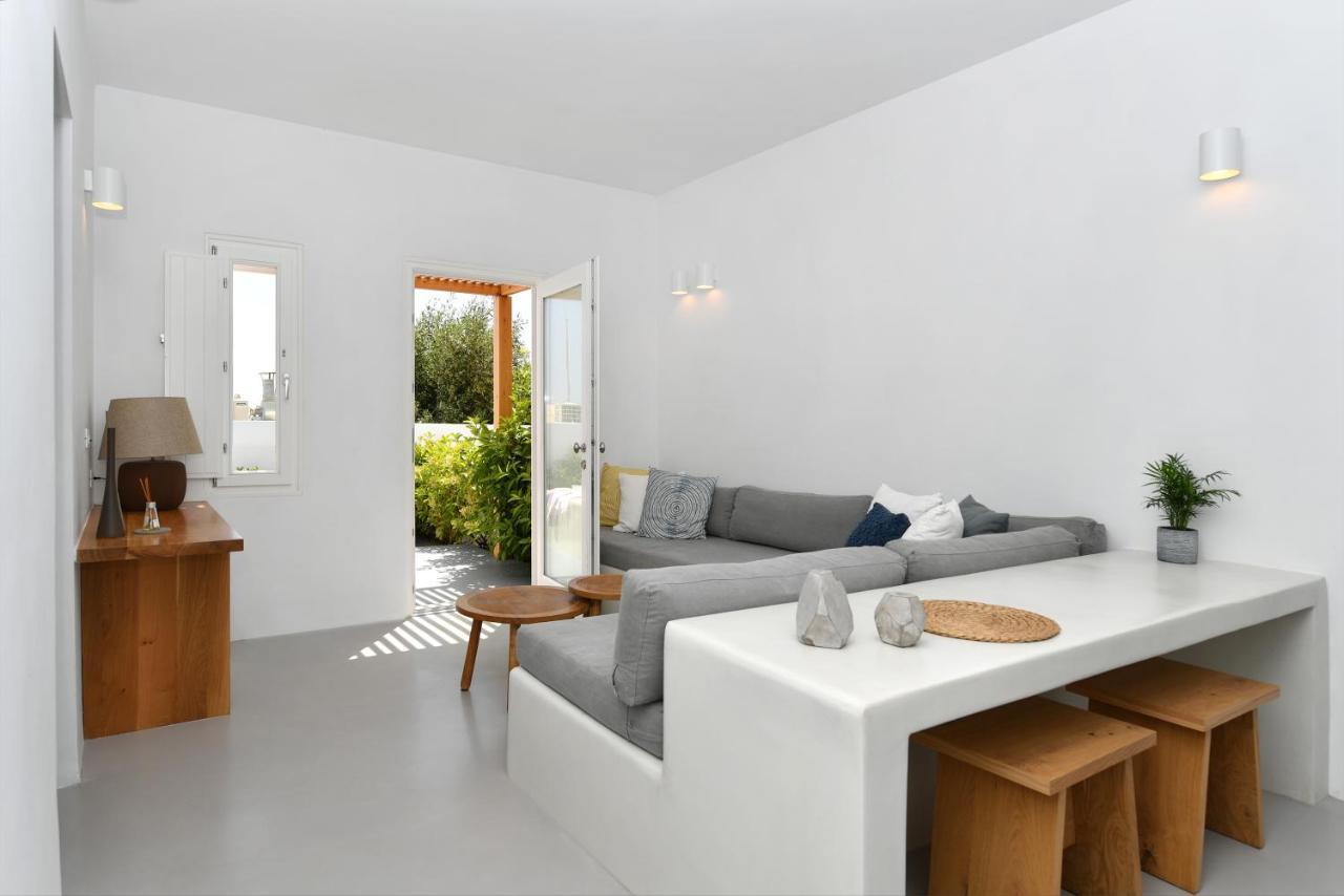 Villa Thiro Santorini
